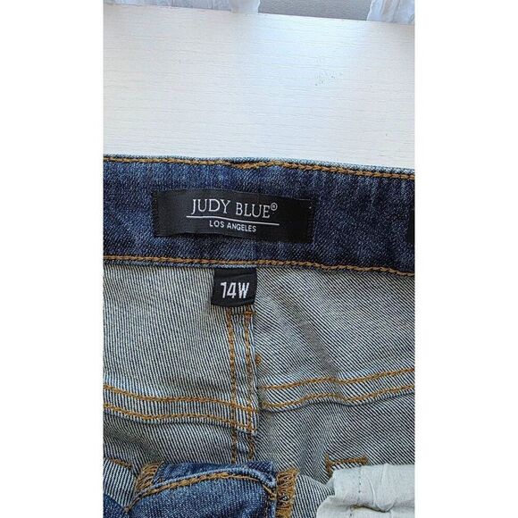 Judy Blue Size 14W Skinny Fit Distressed Jeans - Picture 9 of 9